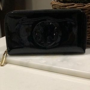 Tory Burch Stacked Patent Leather Zip Wallet